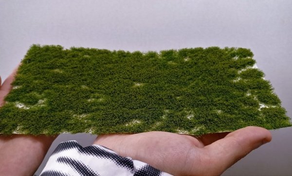 War Hammer grünes Gras mit mittelgrünen/dunklen Blättern - DioramaPresepe FM079