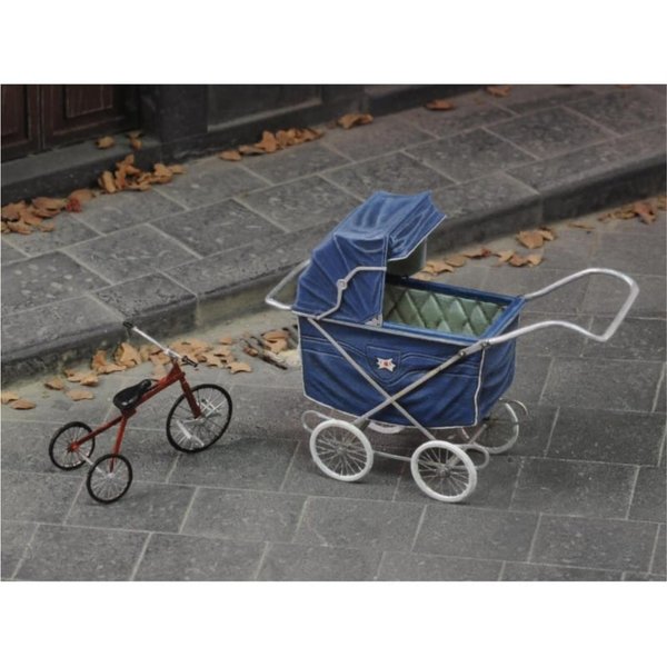 Pushchair & tricycle 1:35