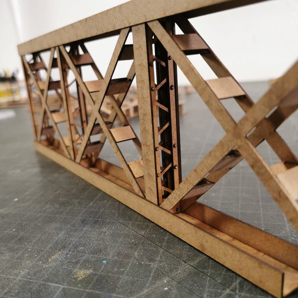 Zubehörteile für den Aufbau einer Brücke in 1:35 - Laser Cut Gebäude aus Holz